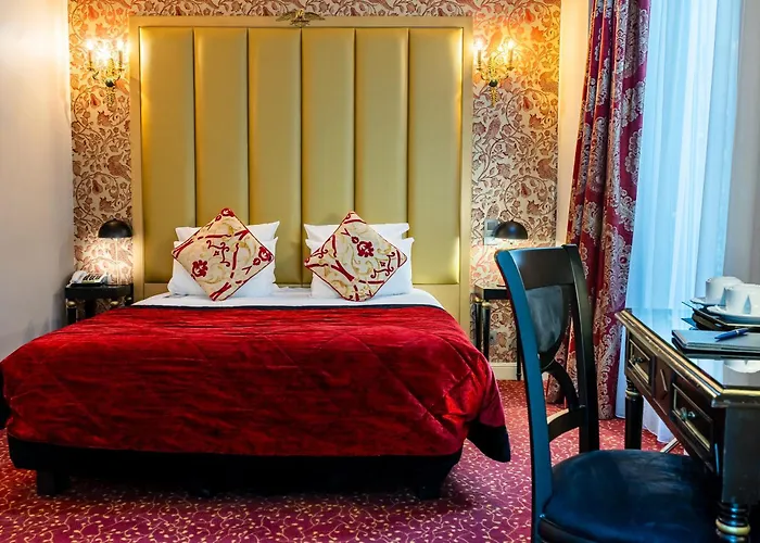 Hotel De L\'Empereur By Malone